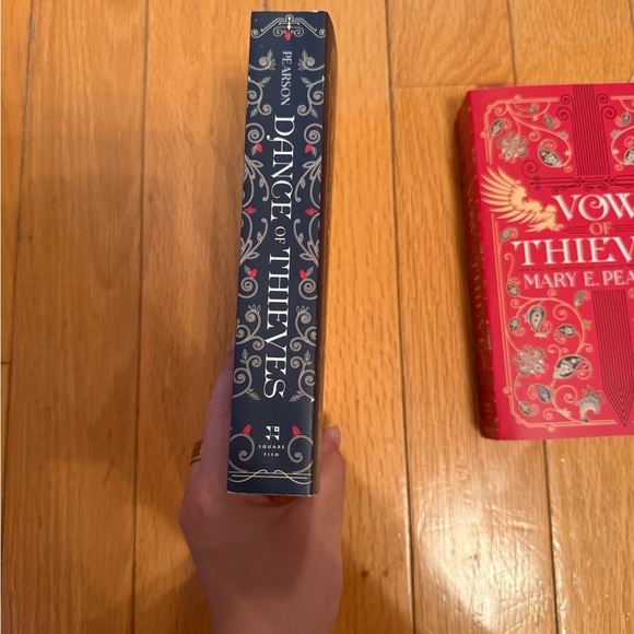 Dance of Thieves and Vow of Thieves Book Set - Picture 2 of 5